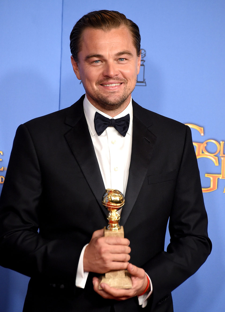 Leonardo DiCaprio gana el Globo de Oro por 'El renacido'