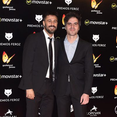 Hugo Silva y Ernesto Sevilla en la alfombra roja de los Premios Feroz 2016