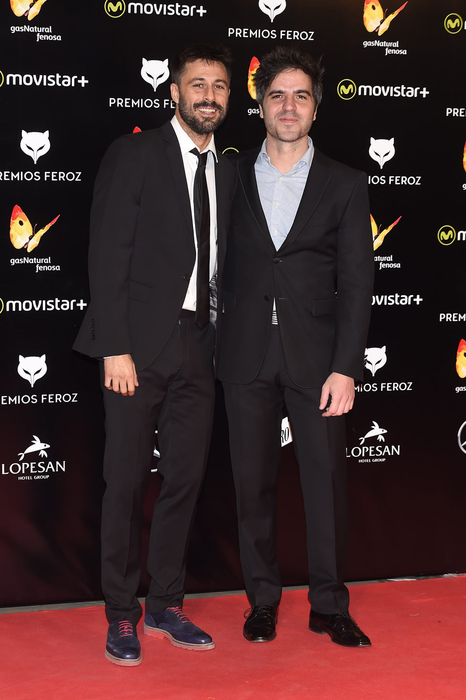 Hugo Silva y Ernesto Sevilla en la alfombra roja de los Premios Feroz 2016