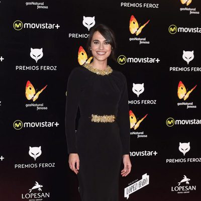 Veronika Moral en la alfombra roja de los Premios Feroz 2016