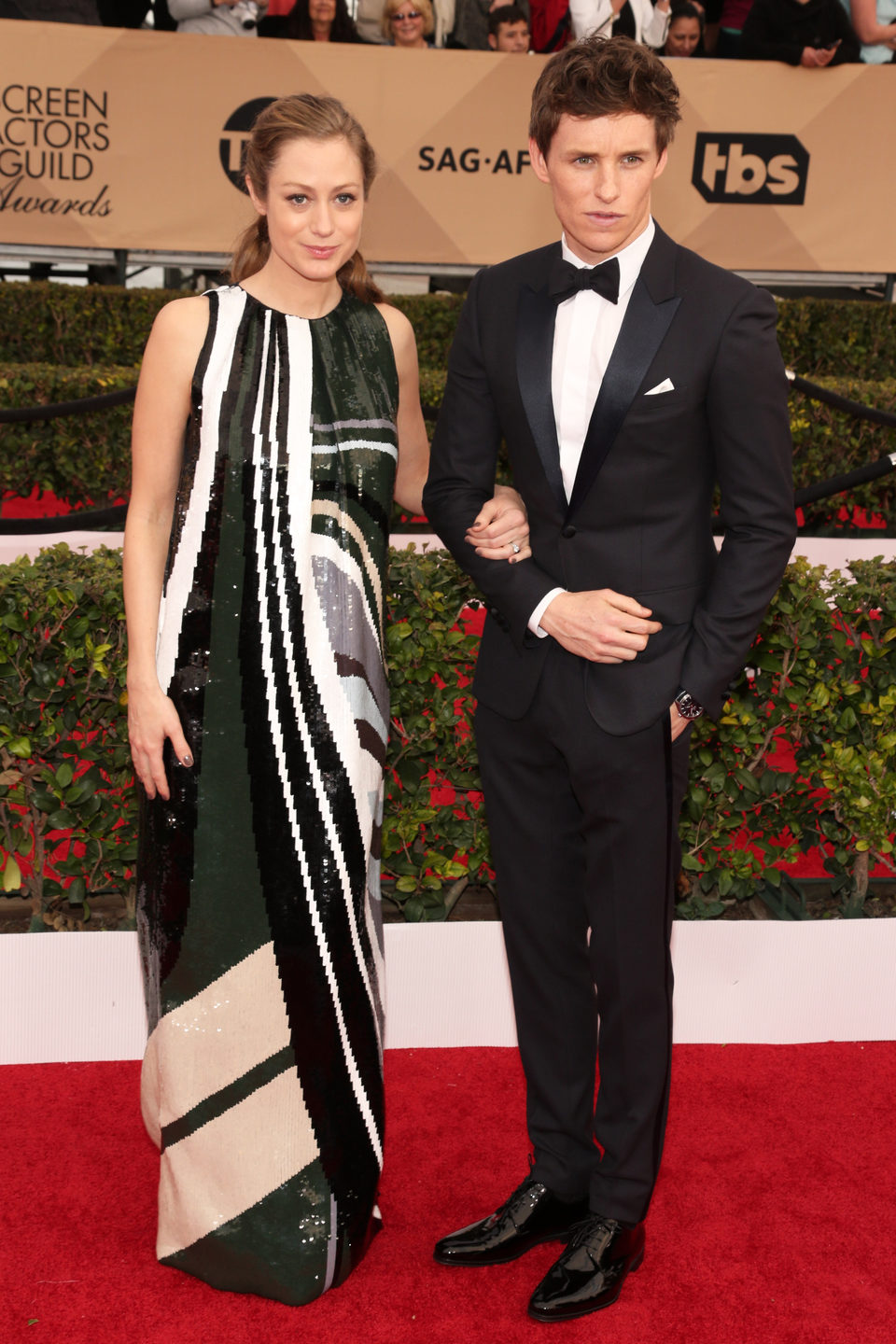 Eddie Redmayne y Hannah Bagshawe en la alfombra roja de los SAG Awards 2016