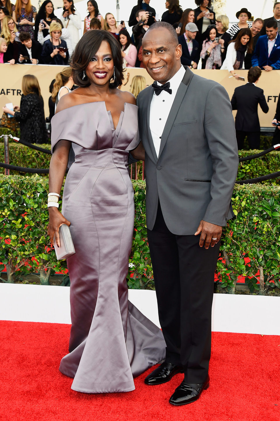 Viola Davis y Julius Tennon en la alfombra roja de los SAG Awards 2016