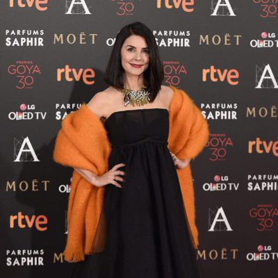 Ana Fernández en la alfombra roja de los Premios Goya 2016