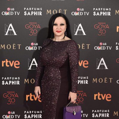 Alaska en la alfombra roja de los Premios Goya 2016