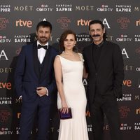 El reparto de 'El ministerio del tiempo' en la alfombra roja de los Premios Goya 2016