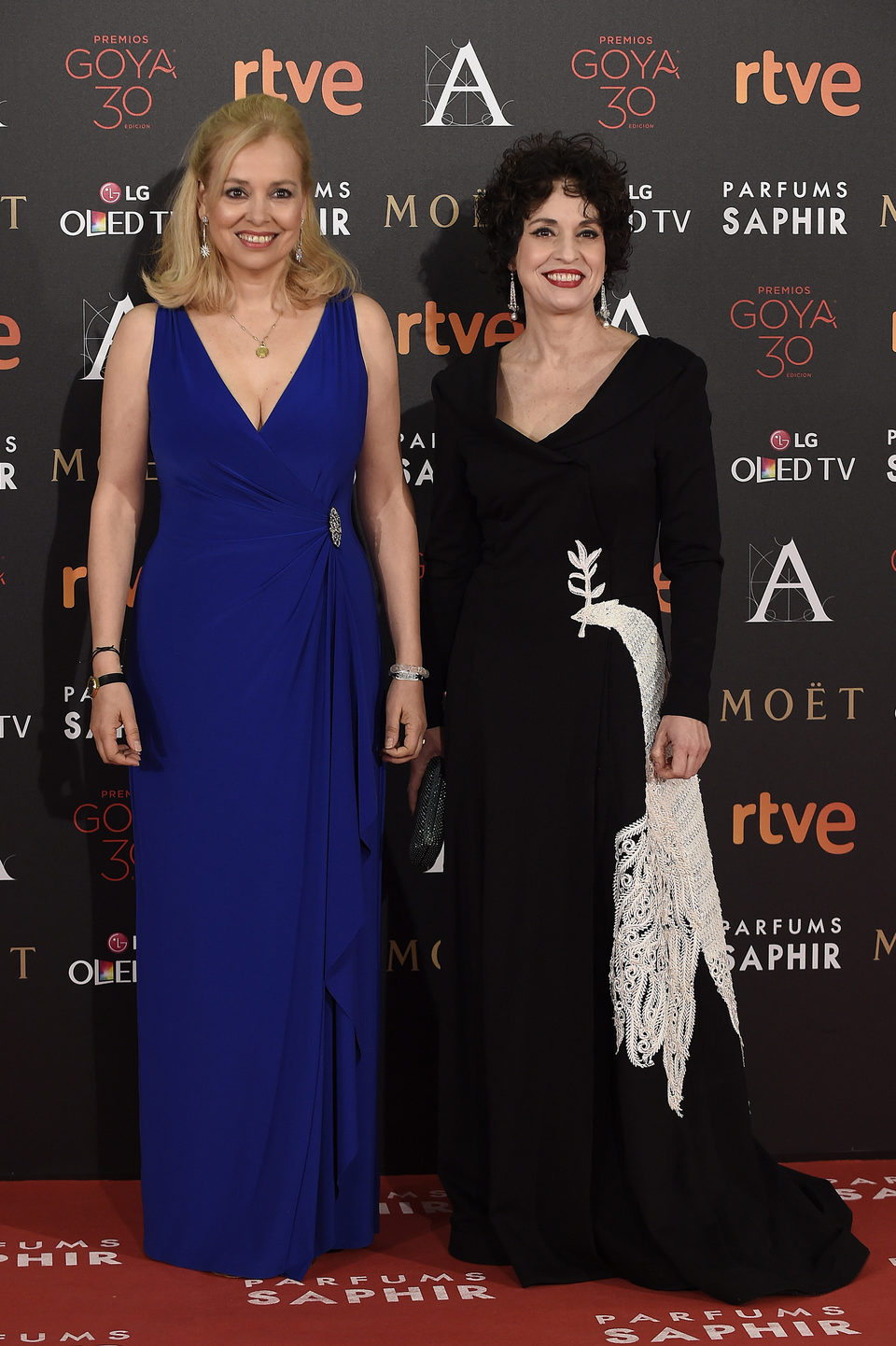 Emma Ozores y Adriana Ozores en la alfombra roja de los Premios Goya 2016