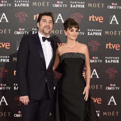 Penélope Cruz y Javier Bardem en la alfombra roja de los Premios Goya 2016