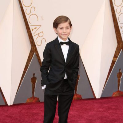 Jacob Tremblay en la alfombra roja de los Oscar 2016