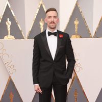 Henry Hughes en la alfombra roja de los Oscar 2016