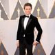 Eddie Redmayne en la alfombra roja de los Oscar 2016