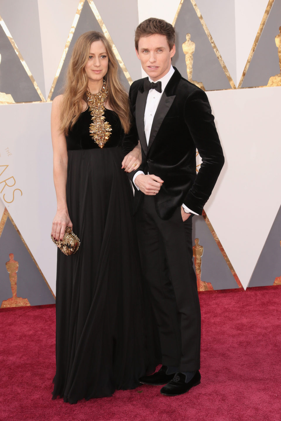 Eddie y Hannah Redmayne en la alfombra roja de los Oscar 2016