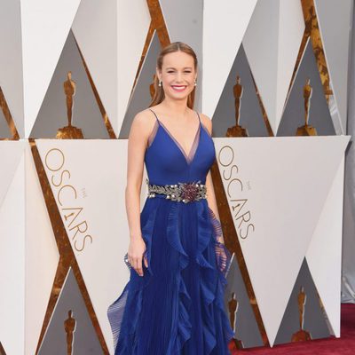 Brie Larson en la alfombra roja de los Oscar 2016