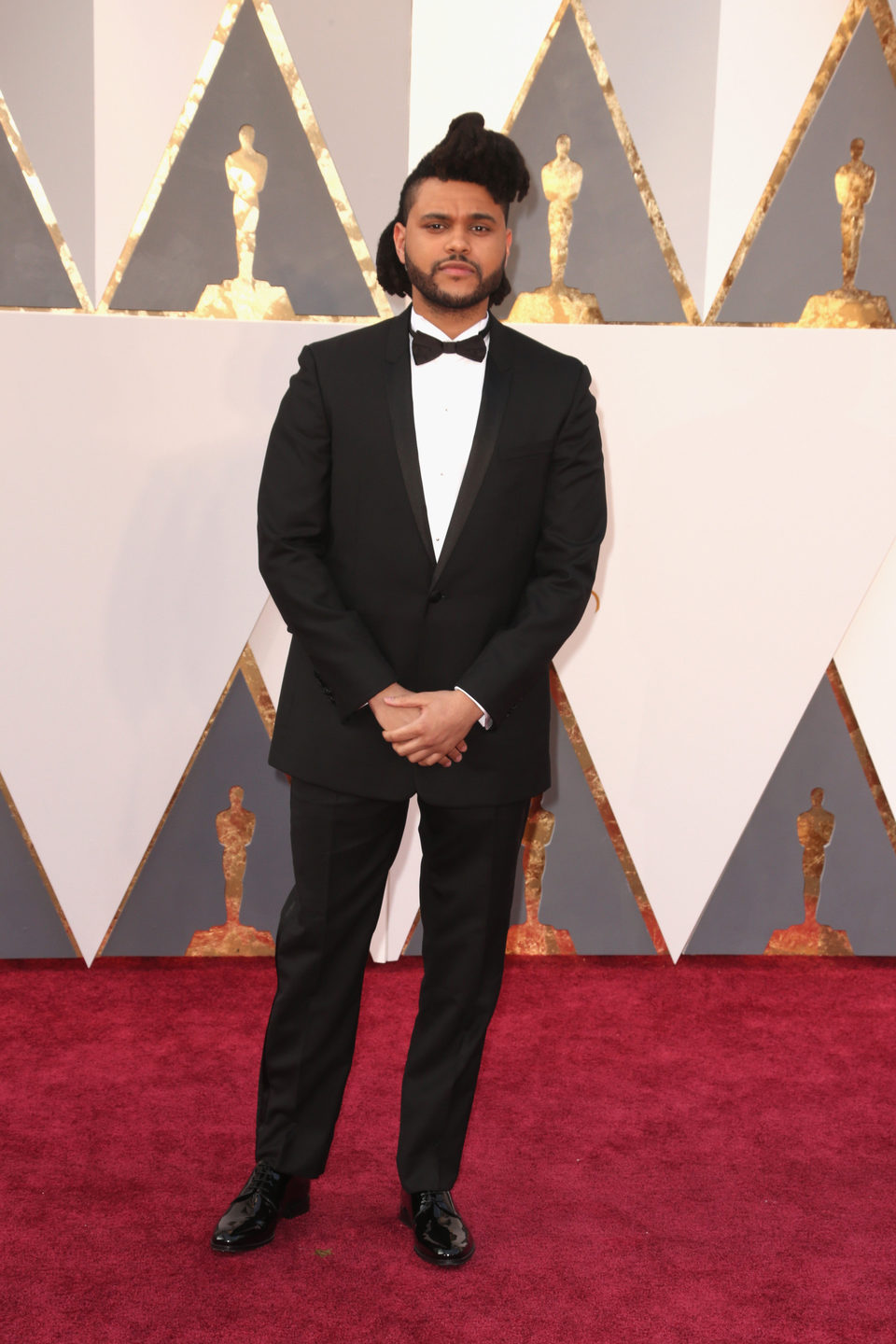 The Weeknd en la alfombra roja de los Oscar 2016