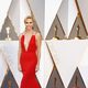 Charlize Theron en la alfombra roja de los Oscar 2016