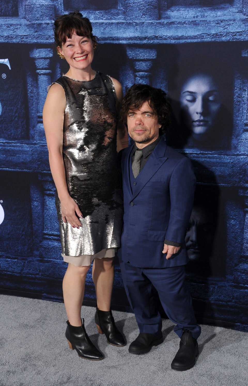 Peter Dinklage y Erica Schmidt en la premiere de la sexta temporada de 'Juego de Tronos'