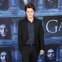 Eugene Simon en la premiere de la sexta temporada de 'Juego de Tronos'