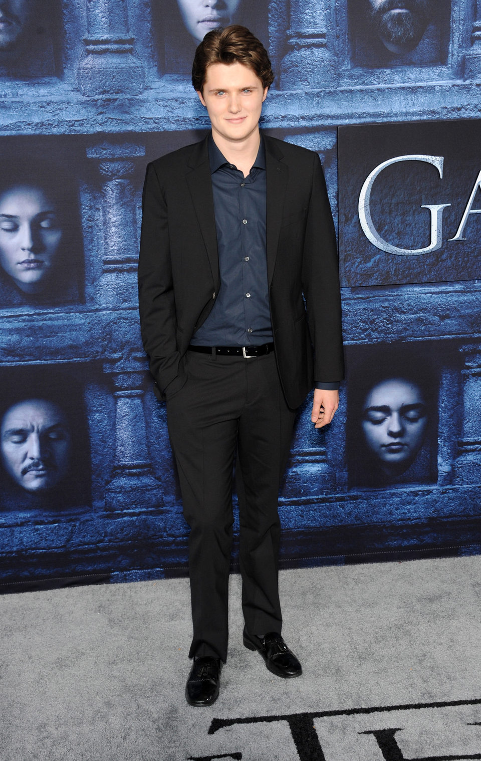 Eugene Simon en la premiere de la sexta temporada de 'Juego de Tronos'