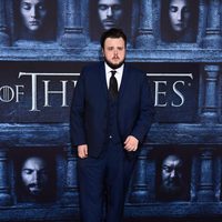 John Bradley en la premiere de la sexta temporada de 'Juego de Tronos'