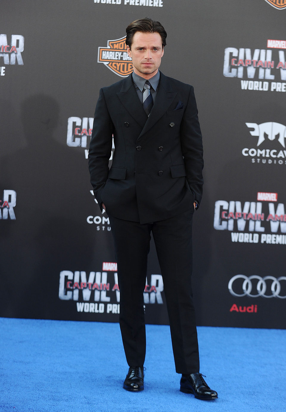 Sebastian Stan en la premiere mundial de 'Capitán América: Civil War'