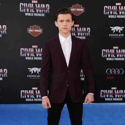 Tom Holland en la premiere mundial de 'Capitán América: Civil War'