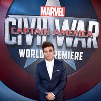 Jorge Blanco en la premiere mundial de 'Capitán América: Civil War'