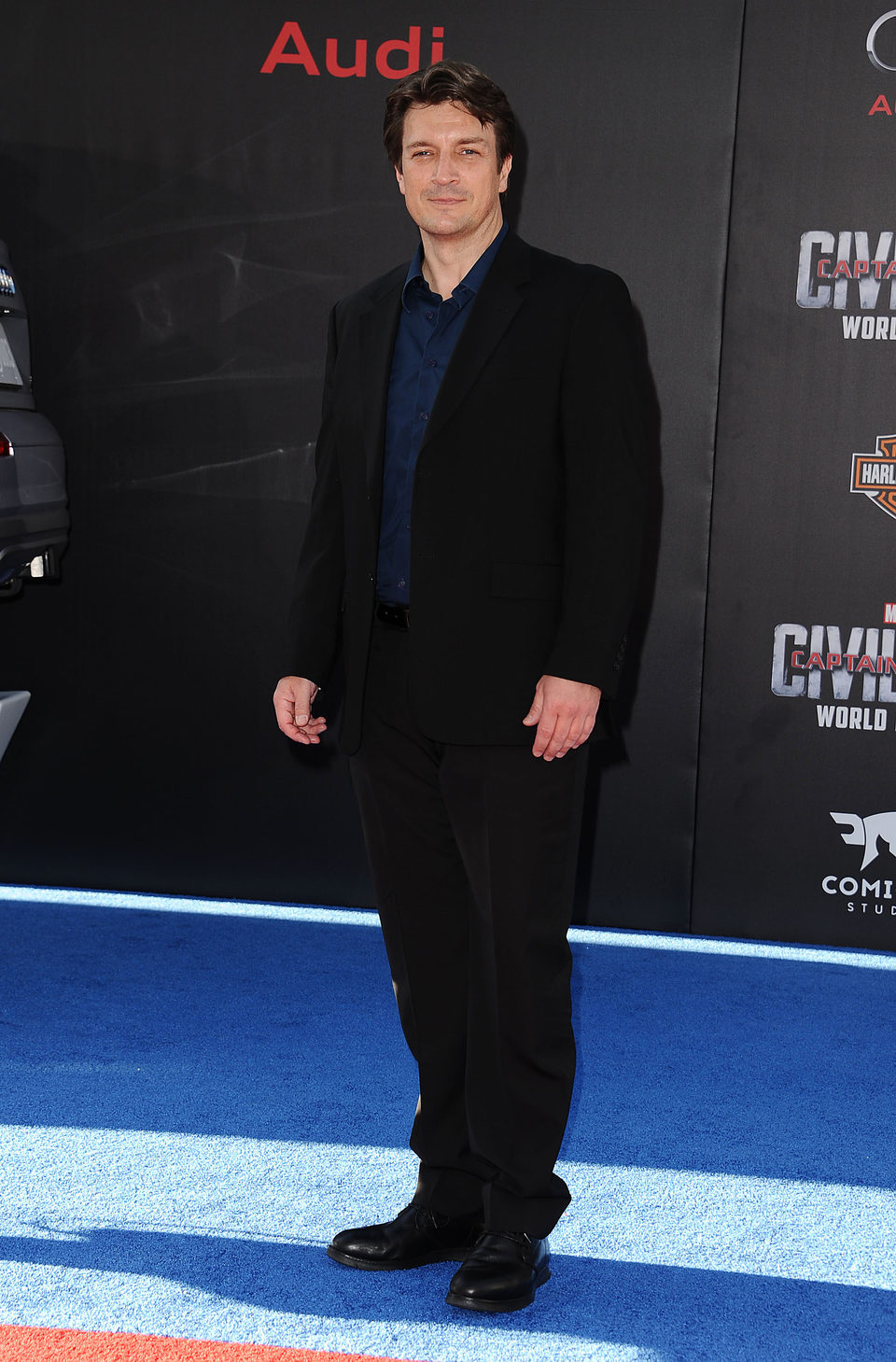 Nathan Fillion en la premiere mundial de 'Capitán América: Civil War'