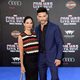 Frank Grillo y Wendy Moniz en la premiere mundial de 'Capitán América: Civil War'