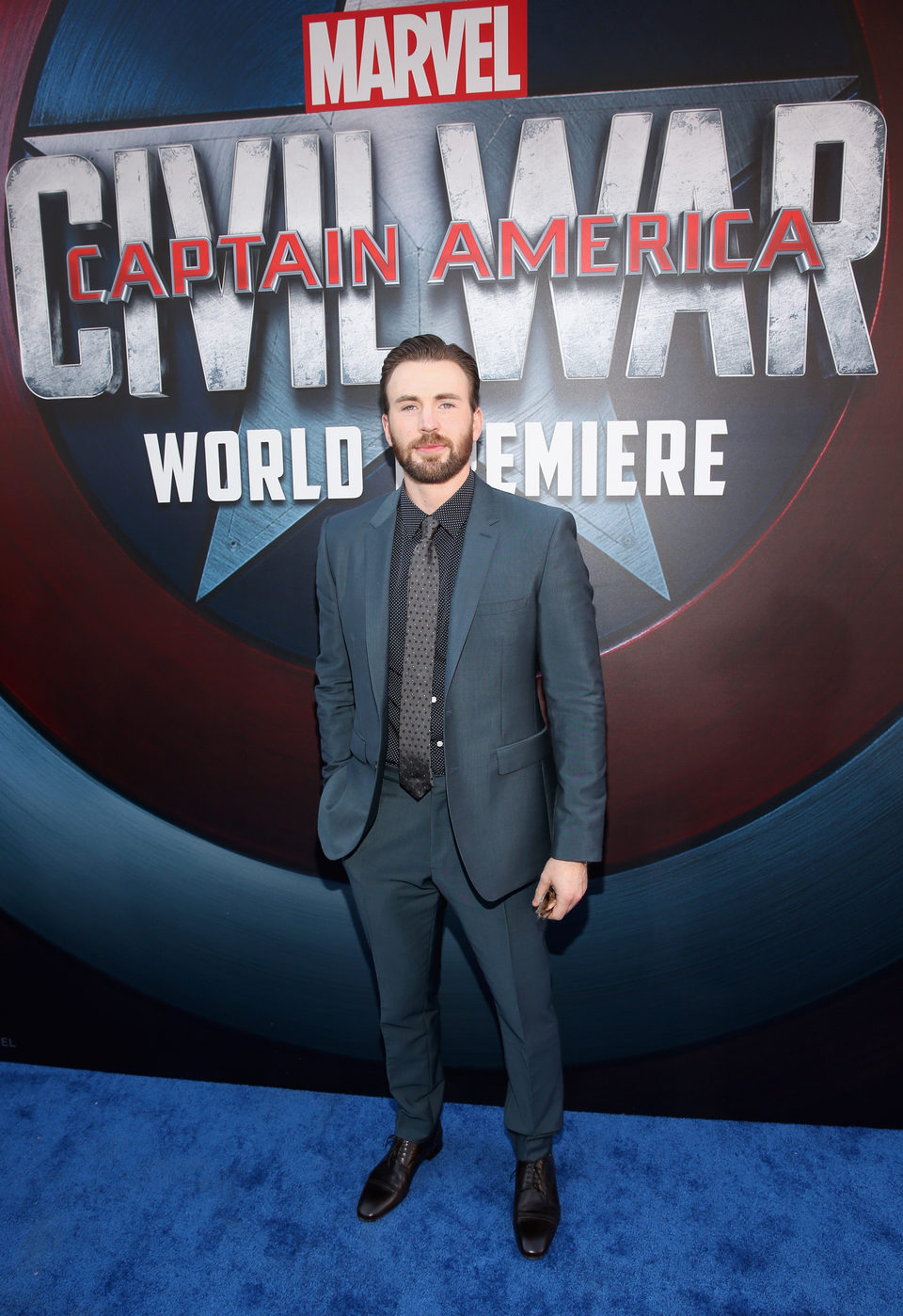 Chris Evans en la premiere mundial de 'Capitán América: Civil War'