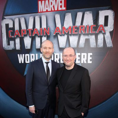 Christopher Markus y Stephen McFeely en la premiere mundial de 'Capitán América: Civil War'