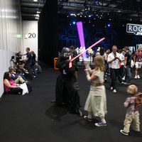 Cosplay de Kylo Ren y Rey en la Star Wars Celebration 2016