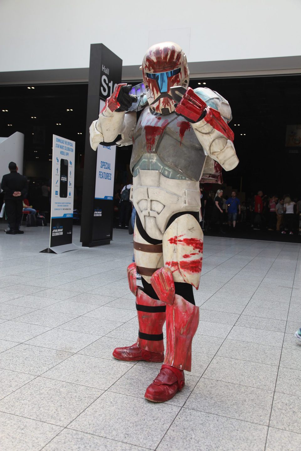 Cosplay de Mercenario Mandaloriano en la Star Wars Celebration 2016