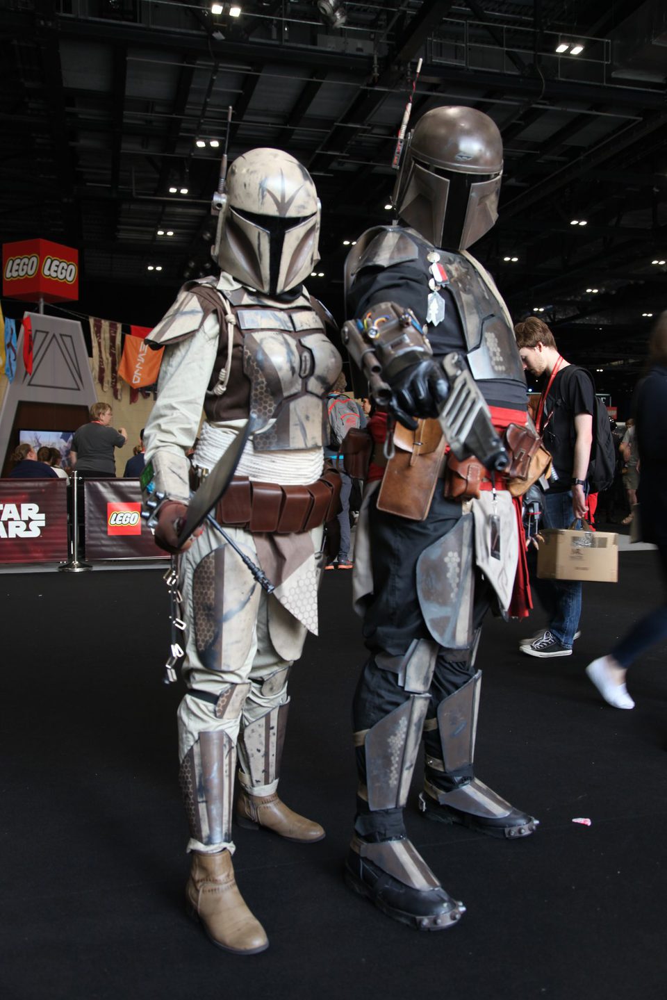 Cosplay de Boba Fett y Mercenario Mandaloriano en la Star Wars Celebration 2016