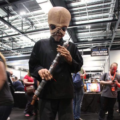 Cosplay de músico de la Cantina en la Star Wars Celebration 2016