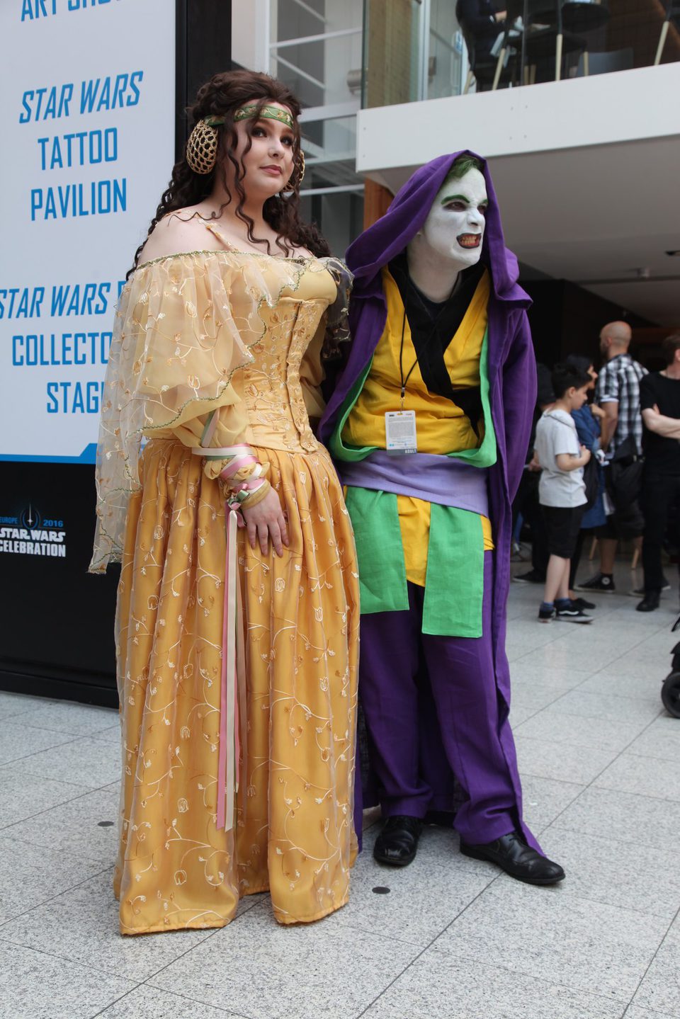 Cosplay de Padme Amidala y el Joker Sith en la Star Wars Celebration 2016