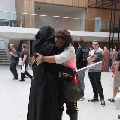 Cosplay de Chewbacca y Kylo Ren en la Star Wars Celebration 2016