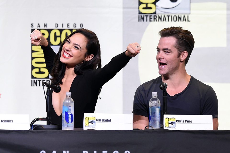 Gal Gadot y Chris Pine en la Comic-Con 2016