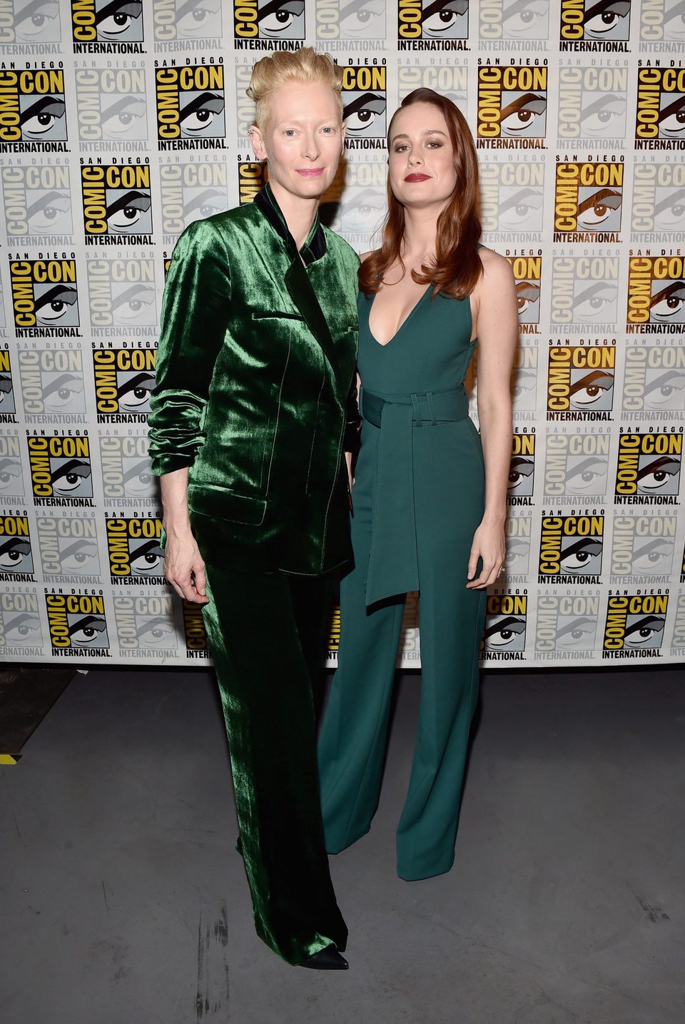 Brie Larson y Tilda Swinton en la Comic-Con