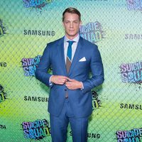 Joel Kinnaman en la premiere mundial de 'Escuadrón Suicida'