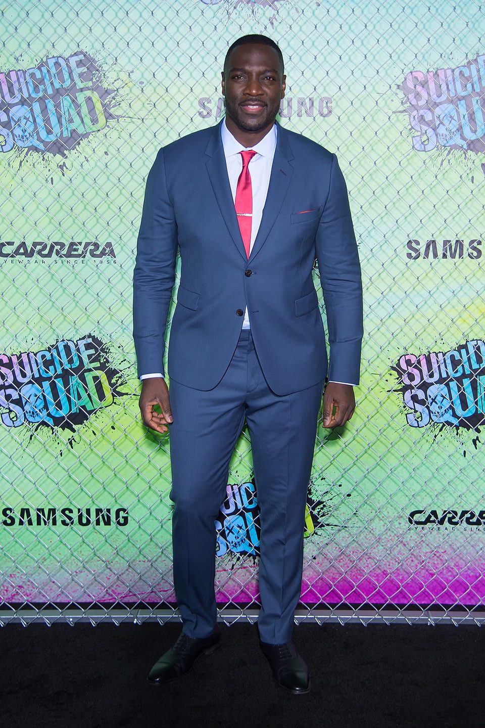 Adewale Akinnuoye-Agbaje en la premiere mundial de 'Escuadrón Suicida'