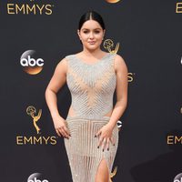 Ariel Winter en la alfombra roja de los Emmy 2016