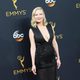 Kirsten Dunst en la alfombra roja de los Emmy 2016