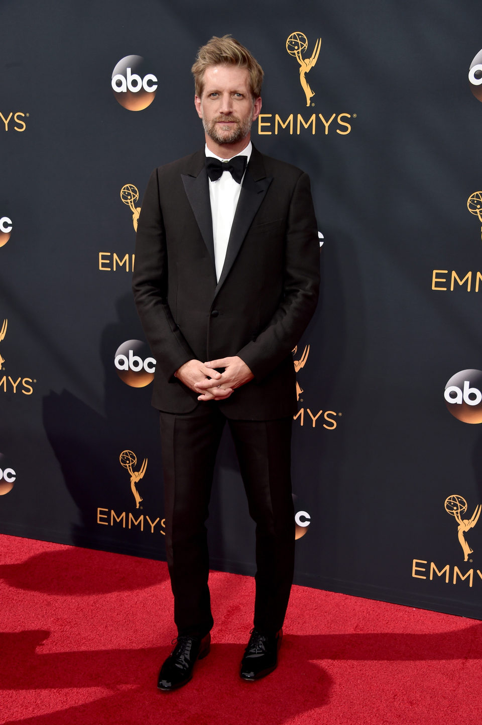 Paul Sparks en la alfombra roja de los Emmy 2016