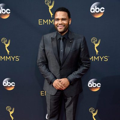 Anthony Anderson en la alfombra roja de los Emmy 2016