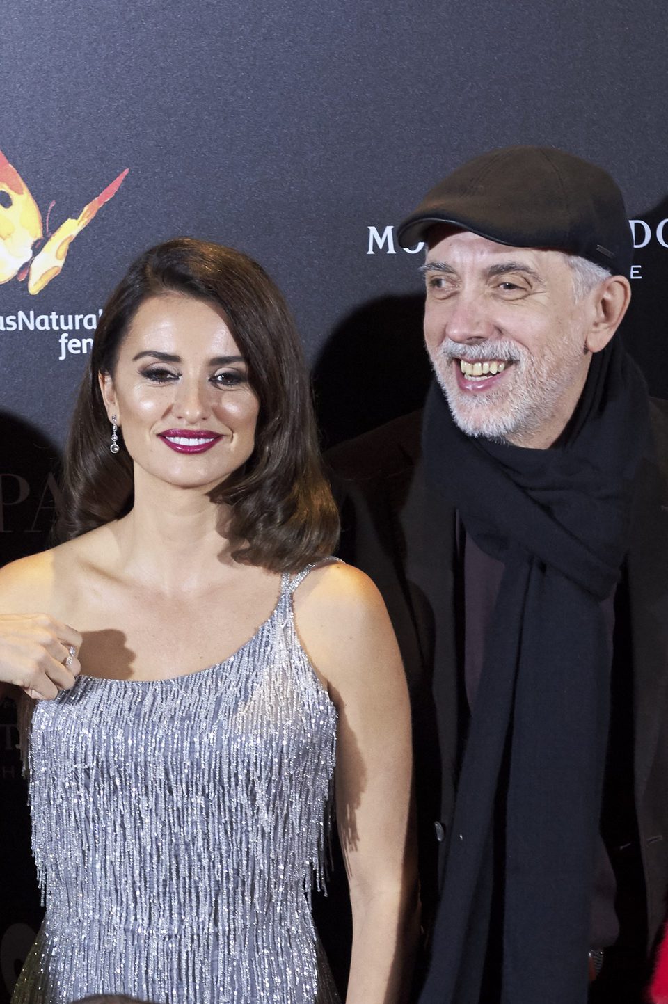 Fernando Trueba y Penélope Cruz juntos en la premiere de 'La reina de España'