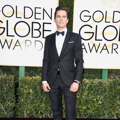 Matt Bomer posa en la alfombra roja de los Globos de Oro 2017