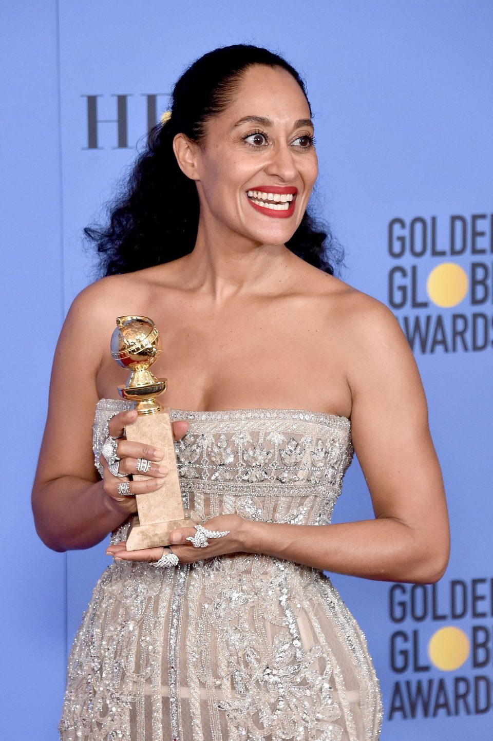 Tracee Ellis Ross tras la ceremonia de los Globos de Oro 2017