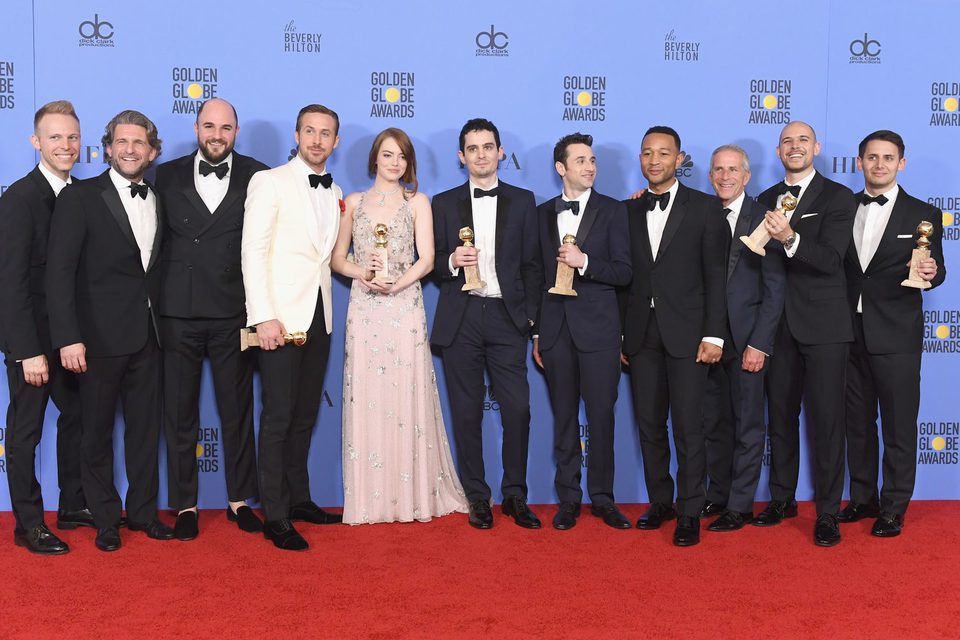 El equipo de 'La ciudad de las estrellas: La La Land' tras la ceremonia de los Globos de Oro 2017