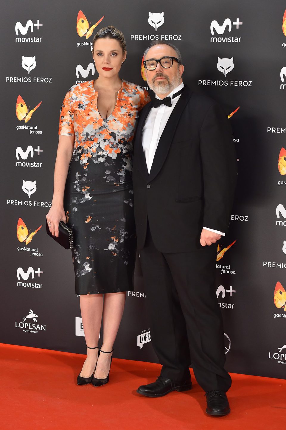 Alex de la Iglesia y Carolina Bang en la alfombra roja de los Premios Feroz 2017