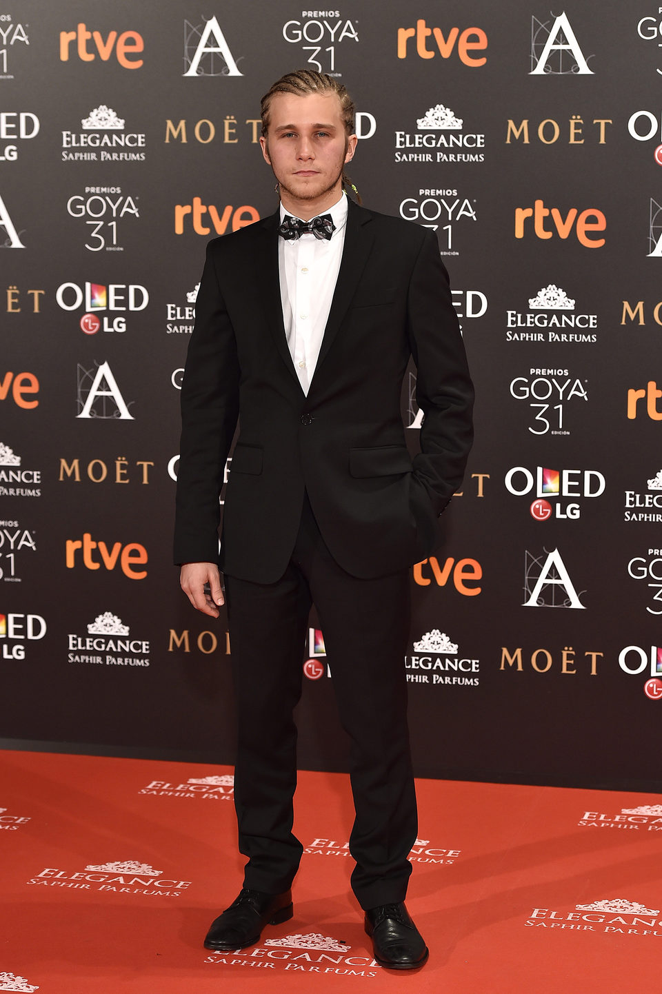 El actor  Emilio Palacios en la alfombra roja de los Premios Goya 2017