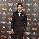 El modelo Andrés Velencoso en  la alfombra roja de los Premios Goya 2017